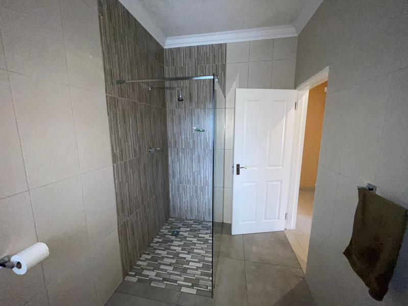 4 Bedroom Property for Sale in Newton Park Eastern Cape